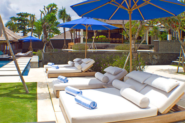 Flow Retreats - Luxury Pools